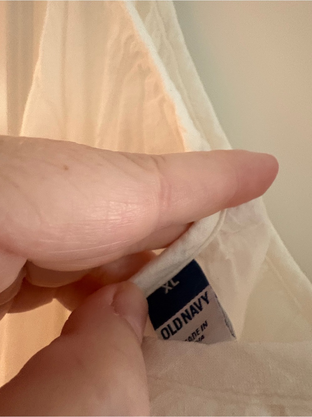Old Navy White Tie-Shoulder Maxi Dress - Picture 4 of 6